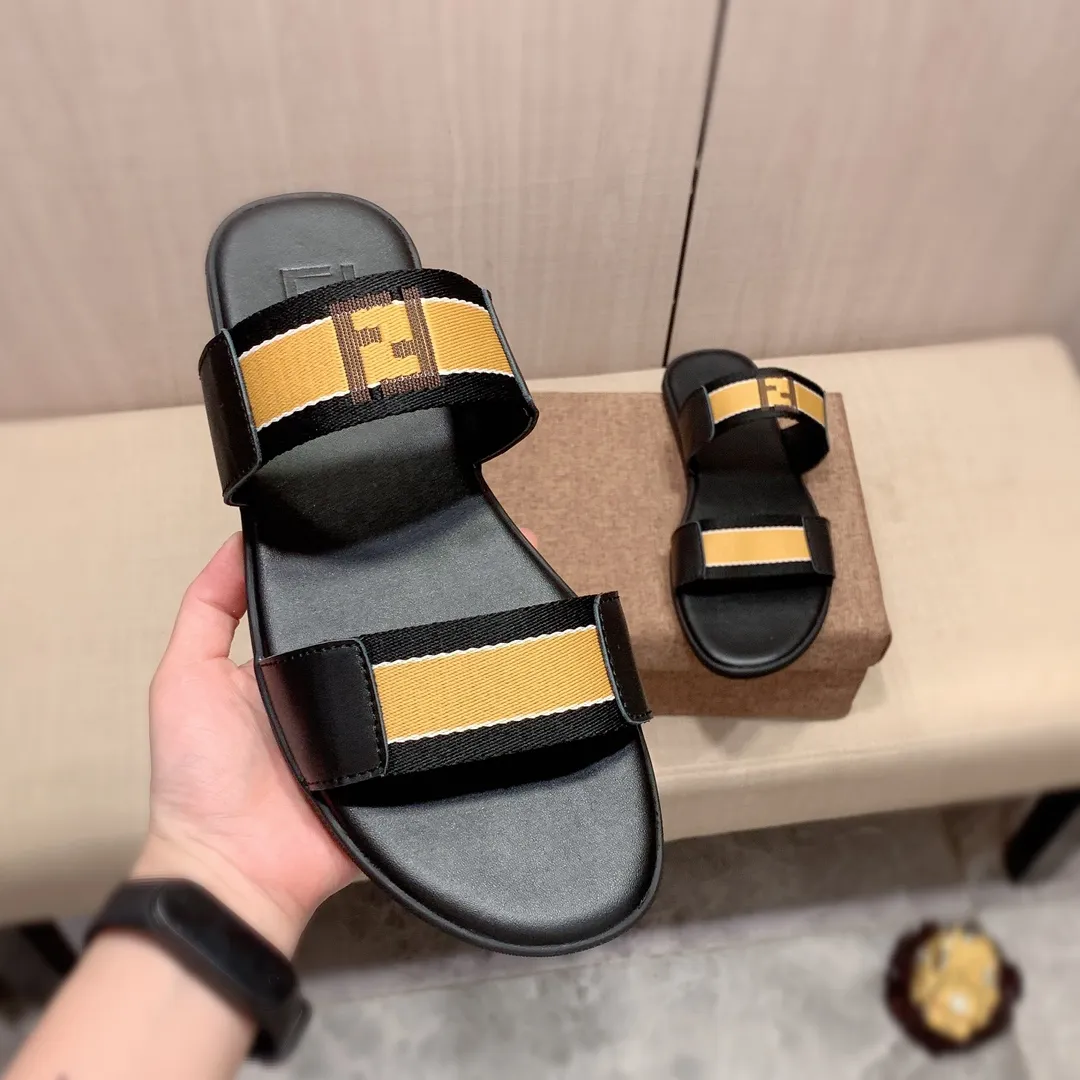 Slippers: New model: Factory price: 220💰💰🎩🎩🔥🔥《 Fendi FENDI* 》Series of slippers top purchasing agent 🔍🔍Men's 2022 counters are on sale simultaneously, original imported cowhide from Italy, exquisite workmanship,), sole: (super comfortable) original sole provided by the original factory, ⚠️ The exclusive double-layer movable molded bottom is super comfortable⚠️, the real thing is more beautiful🎬The real thing is more beautiful🔍🔍original order quality, you can enter and leave the counter at will, the correct size is 38-44, you can order 45. Long-term availability 266